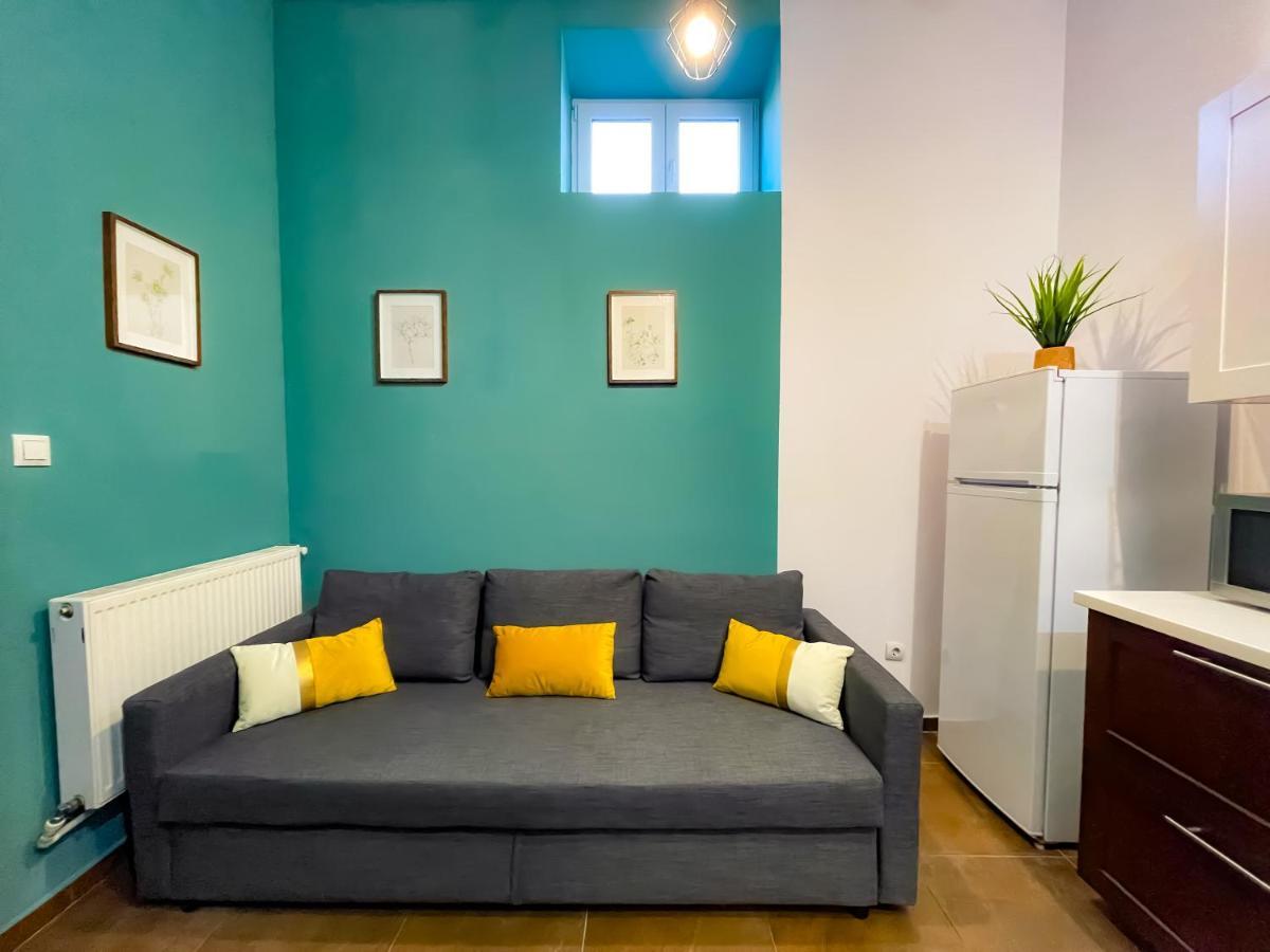 شقة Cool Flat In The Heart Of Bucharest'S Fun And History المظهر الخارجي الصورة