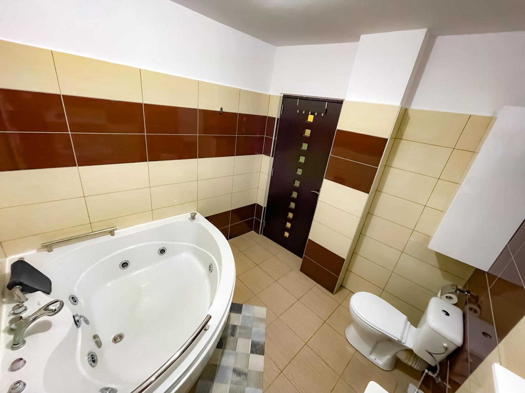 شقة Cool Flat In The Heart Of Bucharest'S Fun And History المظهر الخارجي الصورة